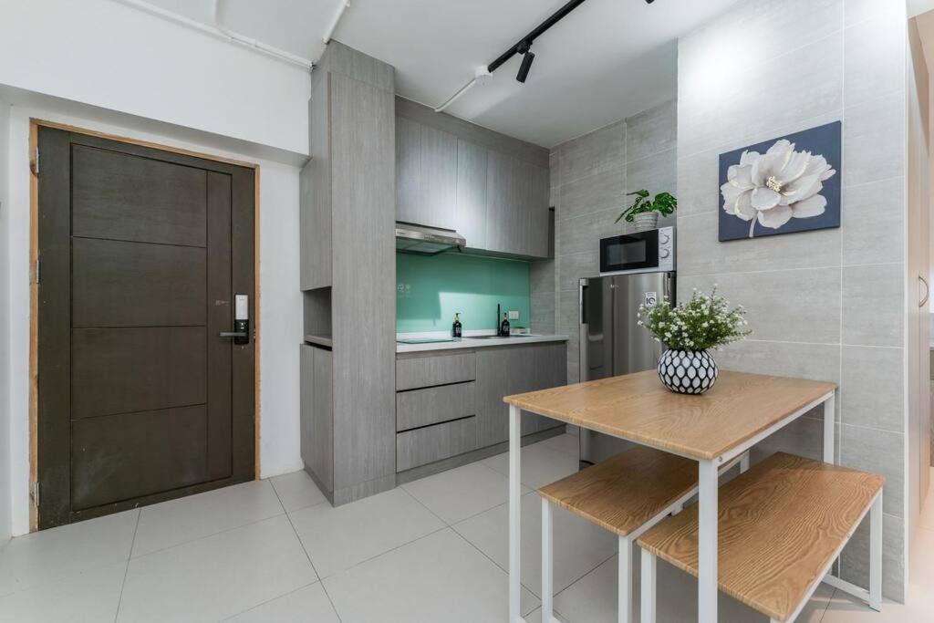 Airport Express Hostel E-527, 2 Minutes To Airport,Fast Wifi, Free Netflix ماكتان المظهر الخارجي الصورة