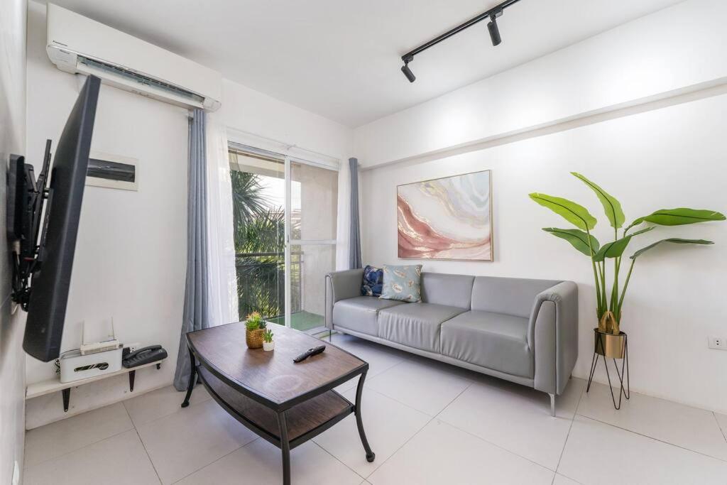 Airport Express Hostel E-527, 2 Minutes To Airport,Fast Wifi, Free Netflix ماكتان المظهر الخارجي الصورة